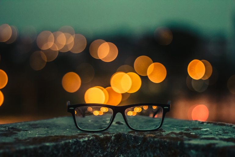 bokeh-eyeglasses-eyewear-1331386